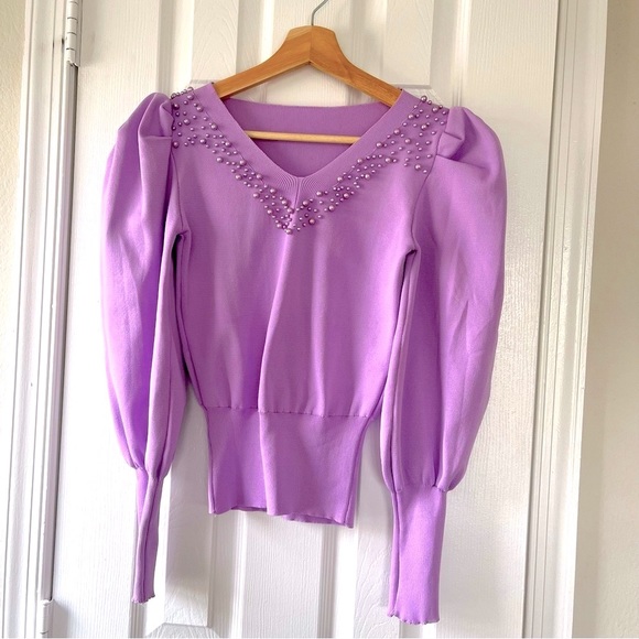 Sweaters - purple/lavender puffy pearl sweater pullover long sleeve v neck size M top